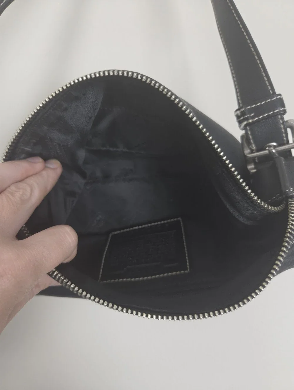 Vintage Y2K Coach 9564 Black Leather Legacy Demi Hobo Shoulder Bag